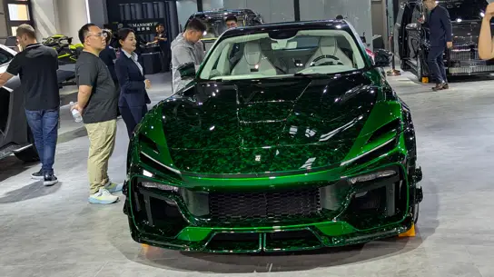 Где заканчивается дизайн и начинается эпатаж: Mansory представил экстремальный тюнинг для Китая
