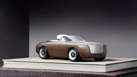 Серийный Rolls-Royce за менее чем 1 млн рублей: компания шокировала фанатов