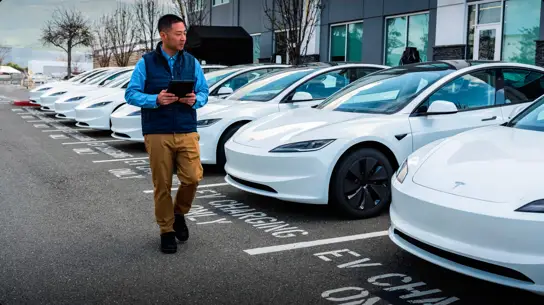 Горшочек, не вари! Tesla выпустила больше авто, чем смогла продать