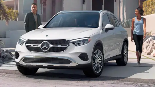 Mercedes GLC 300 4MATIC: болты расслабились - подушки напряглись