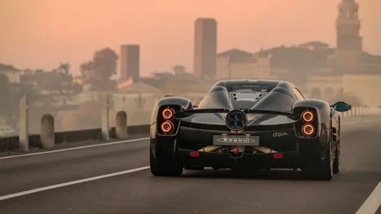 Богатые тоже плачут: 8 гиперкаров Utopia придется вернуть Pagani