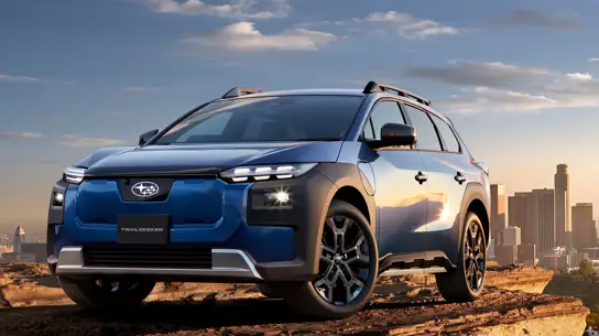 Новый японский SUV с дальностью до 734 км: Subaru делает ставку на универсальность