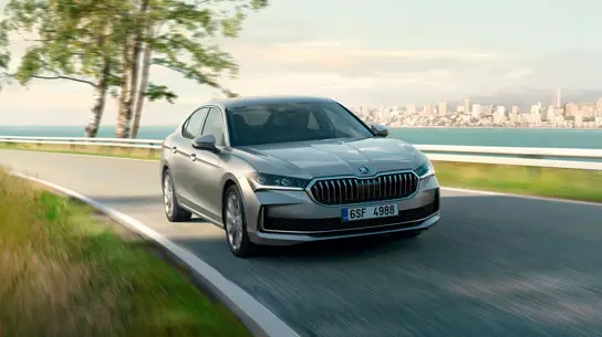 Skoda представила самый мощный бензиновый Superb в Нидерландах