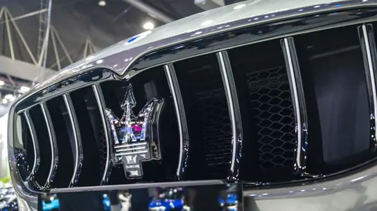 Электрическая революция от Maserati: роскошный электрический внедорожник сегмента E обещает переписать правила игры к 2027 году