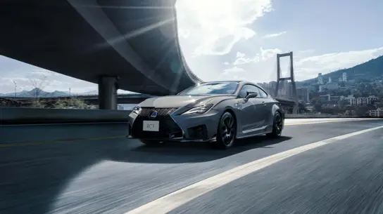 Высокопроизводительный Lexus получил две спецверсии