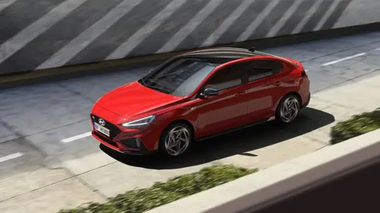 Европа теперь забудет о седанах Skoda и Volkswagen: корейская новинка предложит больше за те же деньги