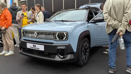 Глава Renault подтвердил курс на электрификацию и отказ от ДВС