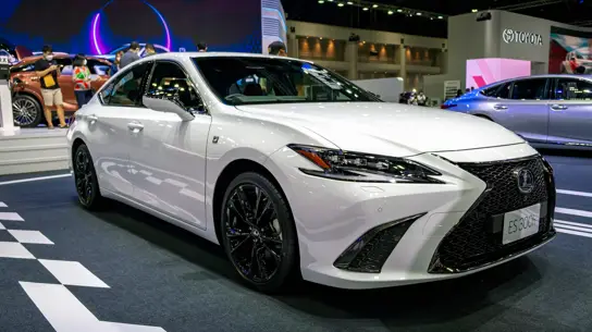 Lexus сохранит сегмент, от которого отказываются другие автопроизводители