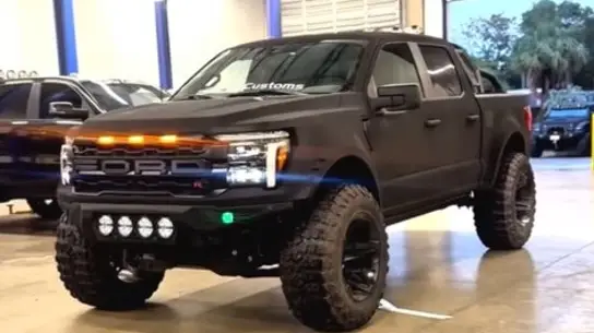Ford F-150 с кевларовой броней и V8 от Apocalypse: автомобиль готов для отправки на фронт