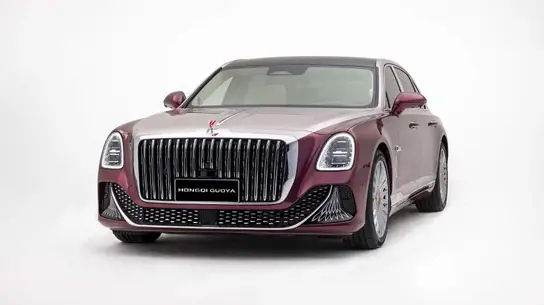 Новый «китайский Rolls-Royce»: Hongqi везёт люкс-седан в Россию