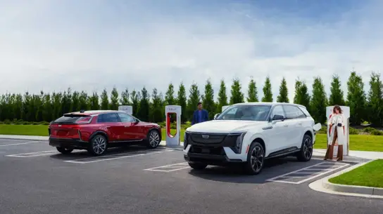 615 л.с. и доступ к сети Supercharger: американцев заставят заряжаться у Tesla