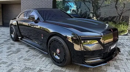 Rolls-Royce Spectre V2, каким его еще не видели: до 659 л.с. и агрессивный обвес