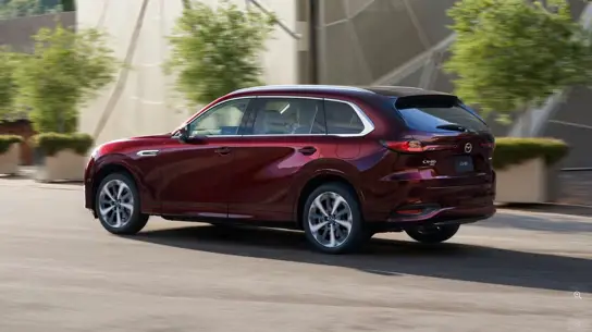CX-80 может закрыть странную нишу Mazda: семь мест без огромного кузова