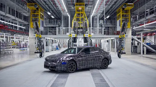 Старый новый i3: BMW готовит электрокар, будто и не было десятилетия перерывов