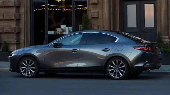 Жестокая правда: насколько дешевеет Mazda3 спустя пять лет владения