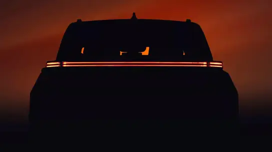 Новый трехрядный внедорожник Toyota: теперь понятно, как он будет выглядеть